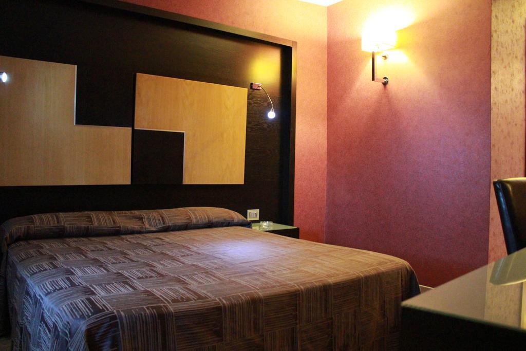 Hotel Ginepro Qualiano Pokój zdjęcie